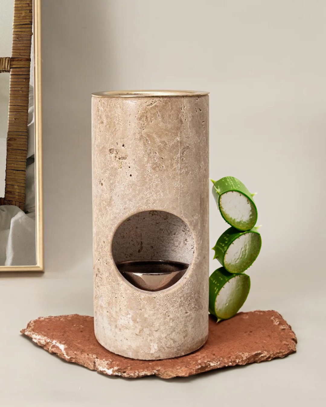 Travertine Wax Melt + Oil Burner with aloe vera