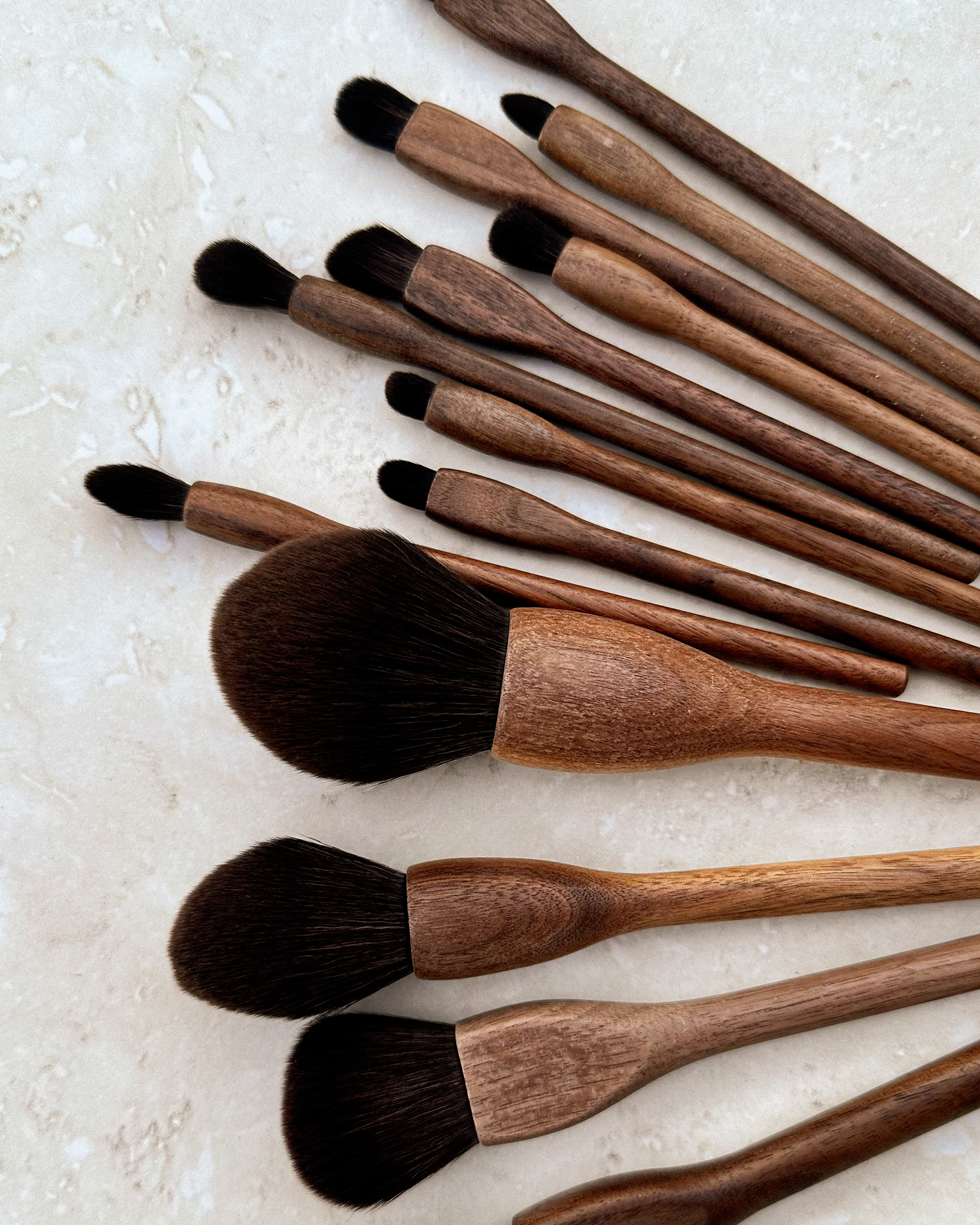 Black Walnut Makeup Brush Set