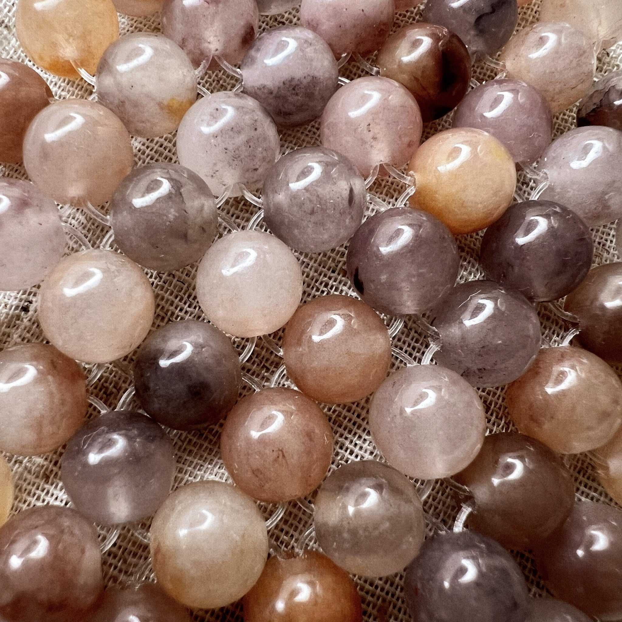 Natural jade stone eye mask with multi-jade stones for reducing puffiness and improving circulation.