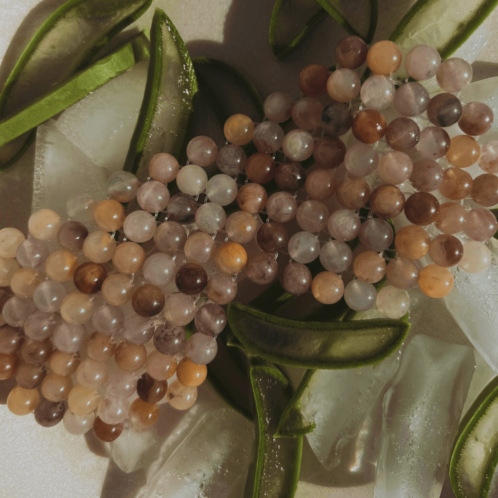 5 Ways to Use a Jade Eye Mask for Deeper Relaxation - Anoki