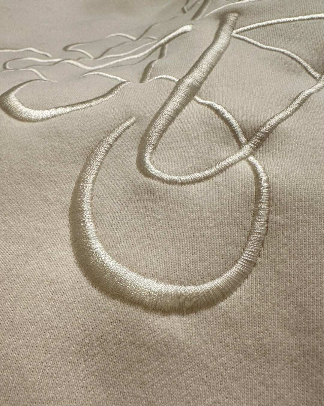 Signature Anoki Sweatshirt - Anoki Beauty